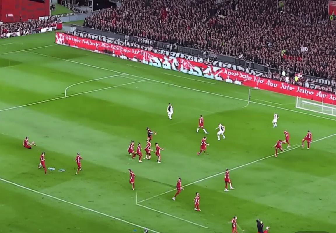 拜仁利物浦巅峰对决：战术解析与球星风采回顾