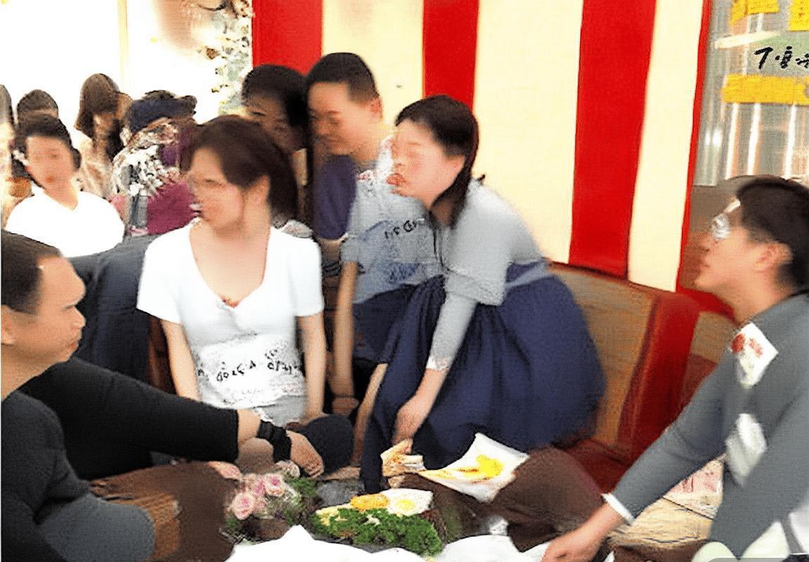 广州恒大VS尤文图斯：激情对决背后的足球文化与赛事影响(图2)